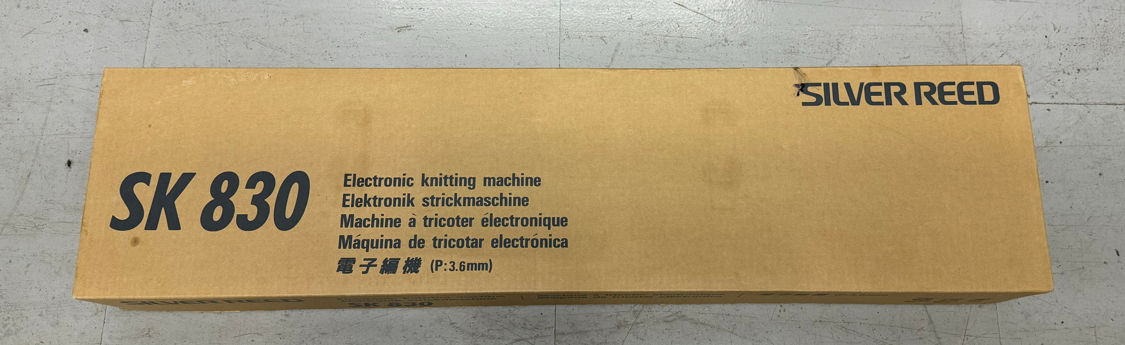 Silver Reed Fine Gauge Electronic Knitting Machine SK 830 Brand New